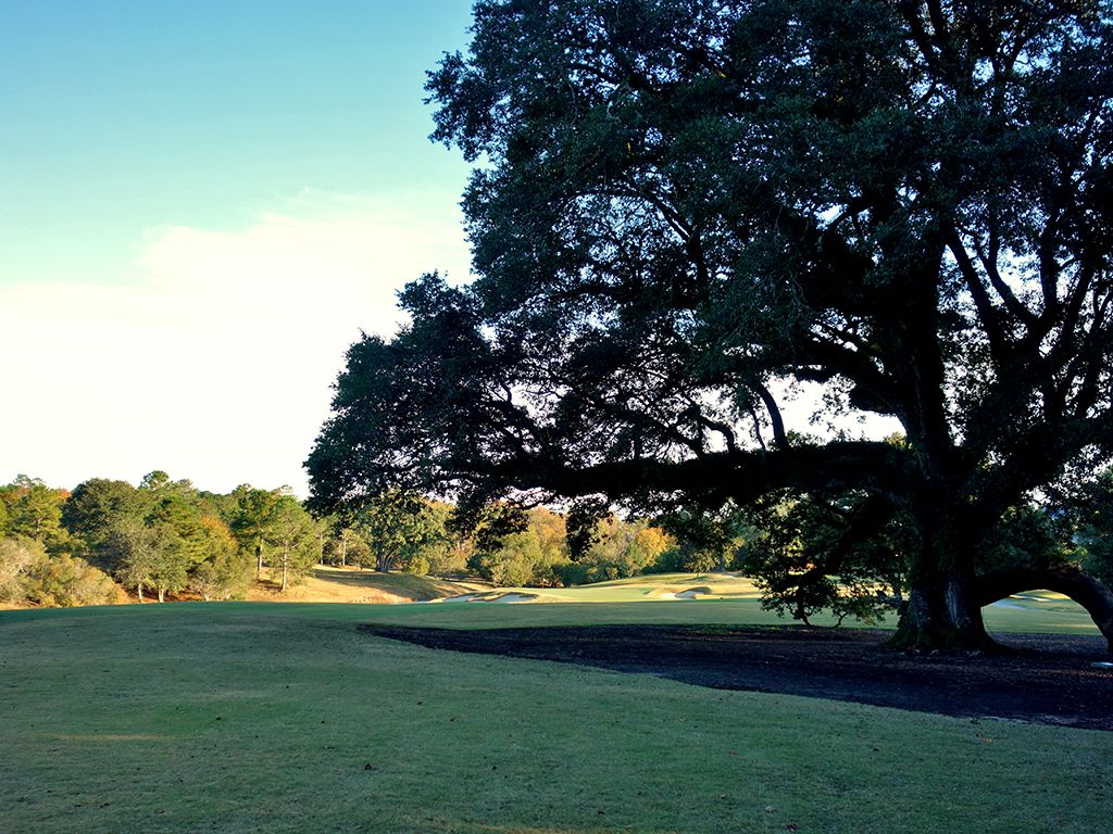 18th Hole at Fallen Oak Golf Club (493 Yard Par 4)